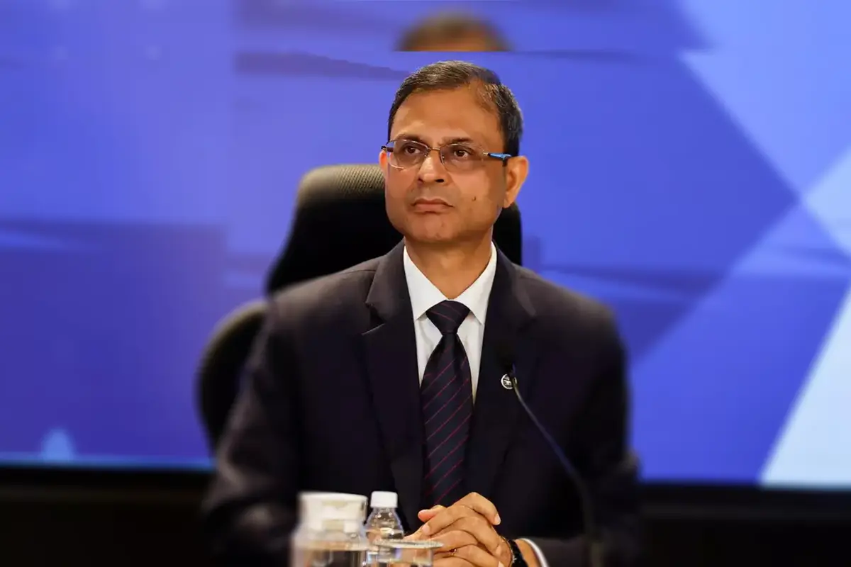 Governor Malhotra Urges Digital KYC Modernization