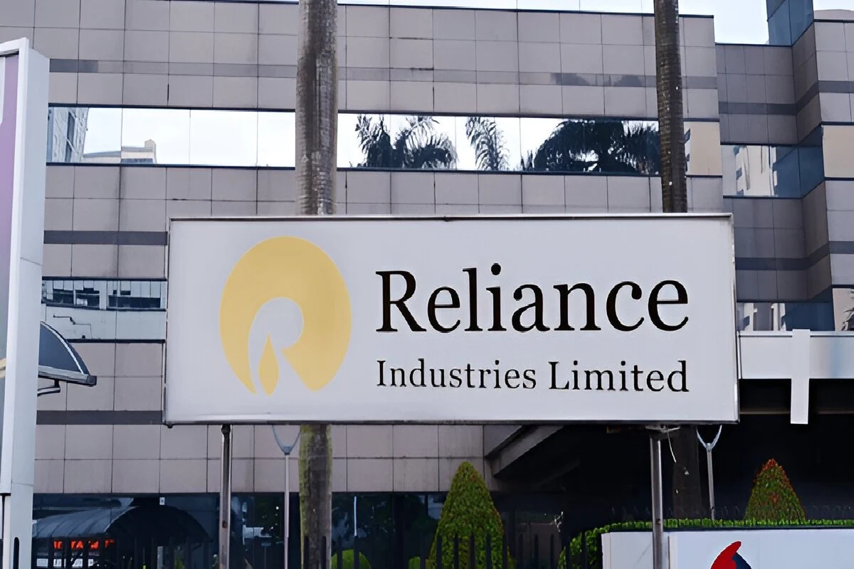 Reliance Industries Loses ₹2.26 L Cr in 6 Days