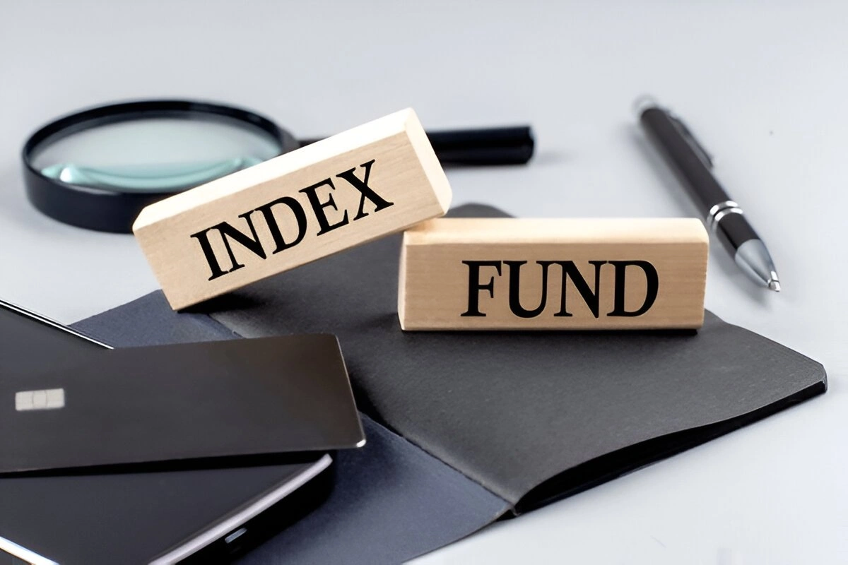 How to Invest in Index Funds & ETFs